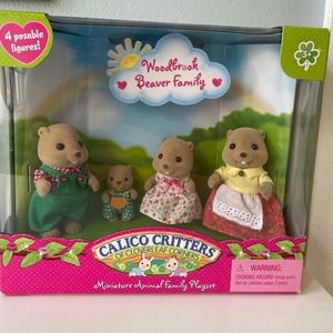NIB Calico Critters WOODBROOK BEAVER FAMILY sylvanian families